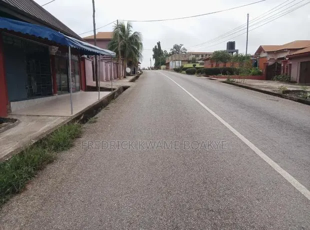 Furnished 8bdrm House in Brother K Estate, Kumasi Metropolitan for sale · Photo 1