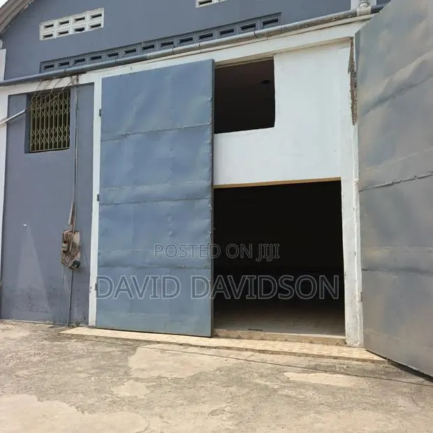 Warehouse At Spintex · Photo 1