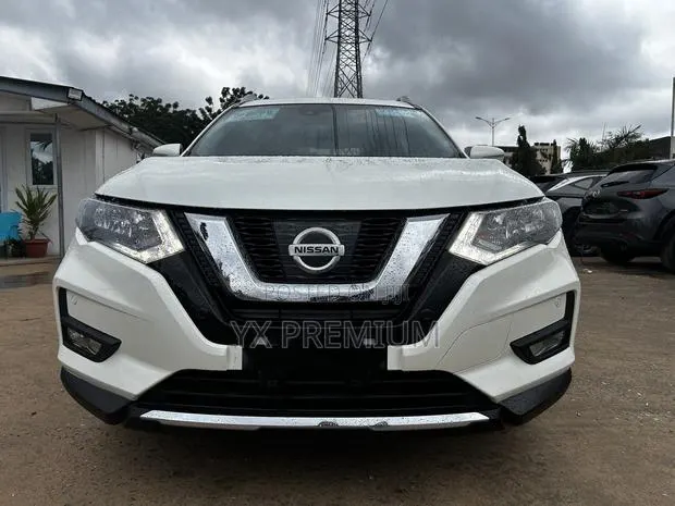 Nissan X-Trail 2.5 Petrol AWD 2019 White · Photo 1