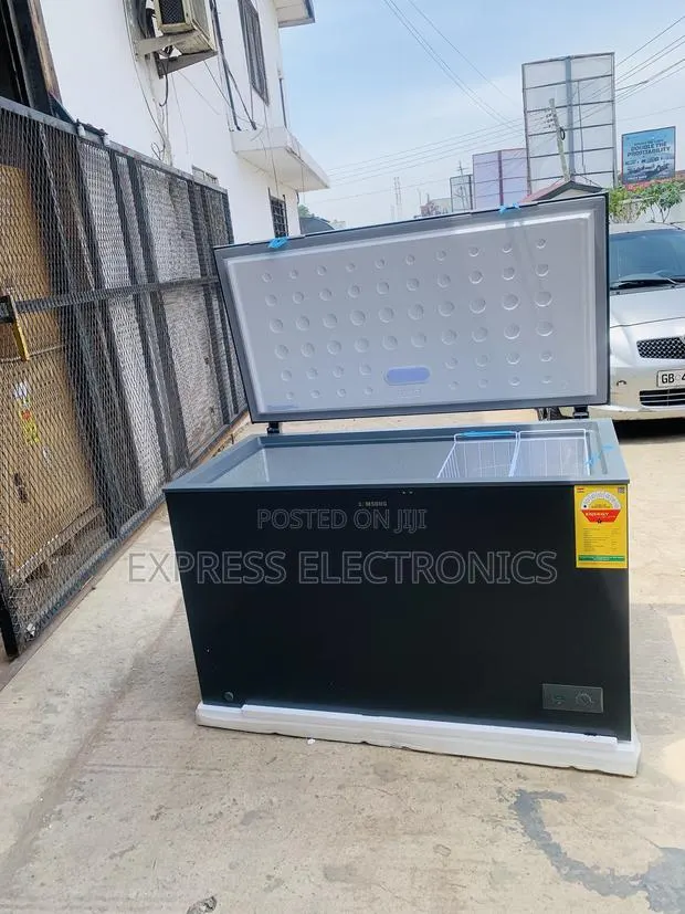 Highly Recommended Chest Freezer Chest 371l Samsung Grey · Photo 1