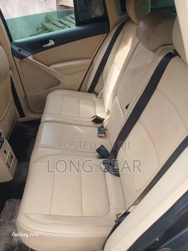 Volkswagen Tiguan 2016 Gray · Photo 1