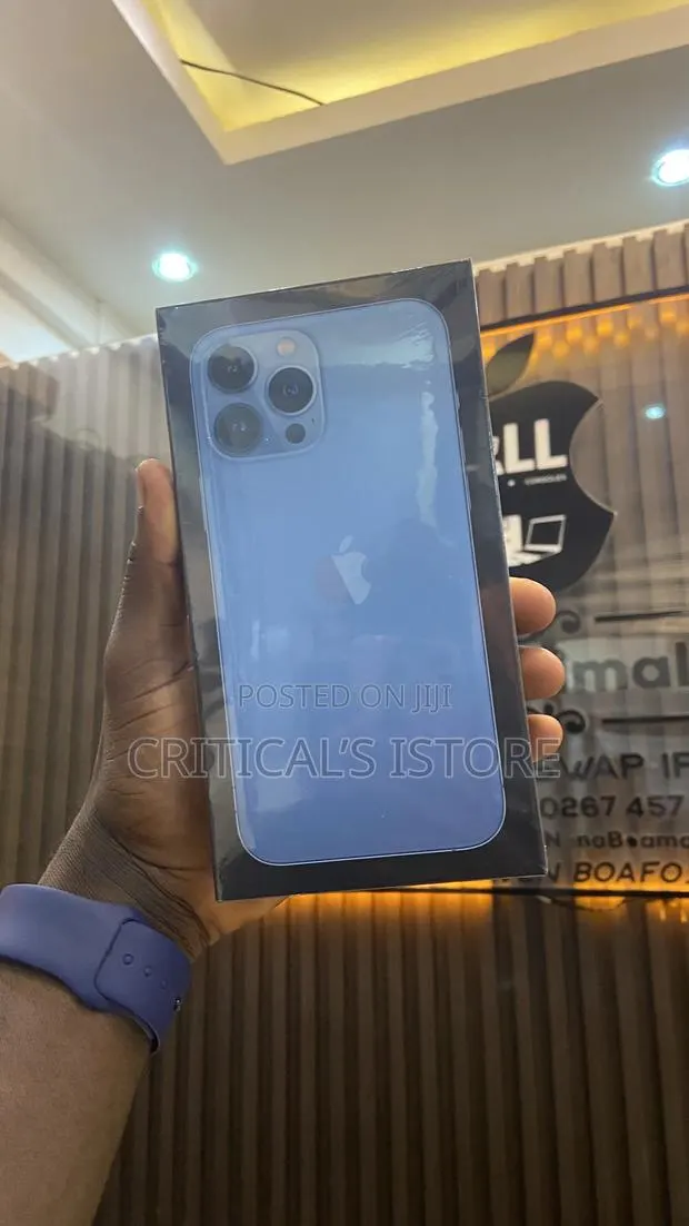 New Apple iPhone 13 Pro Max 128 GB Blue · Photo 1