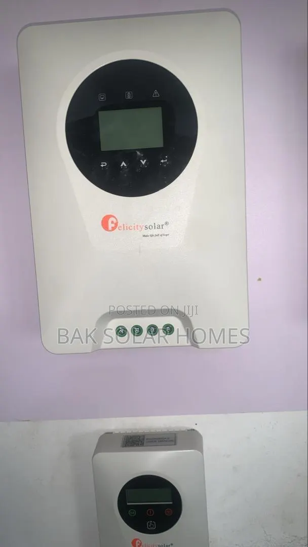 MPPT Charge Controllers · Photo 1