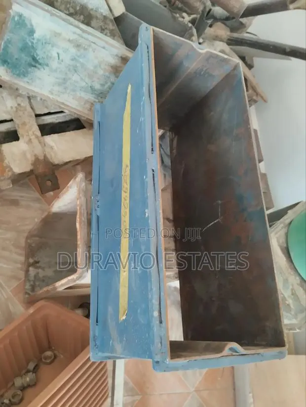 Six Inch Moulder · Photo 1