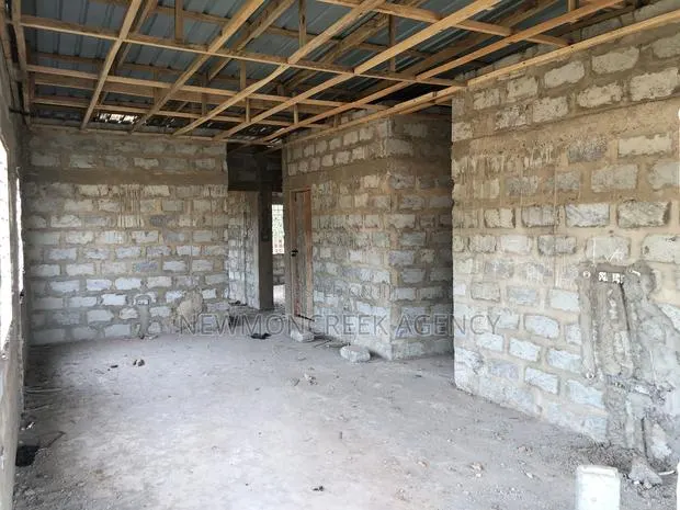 3bdrm Bungalow in Adenta Foster Home, Frafraha for sale · Photo 2