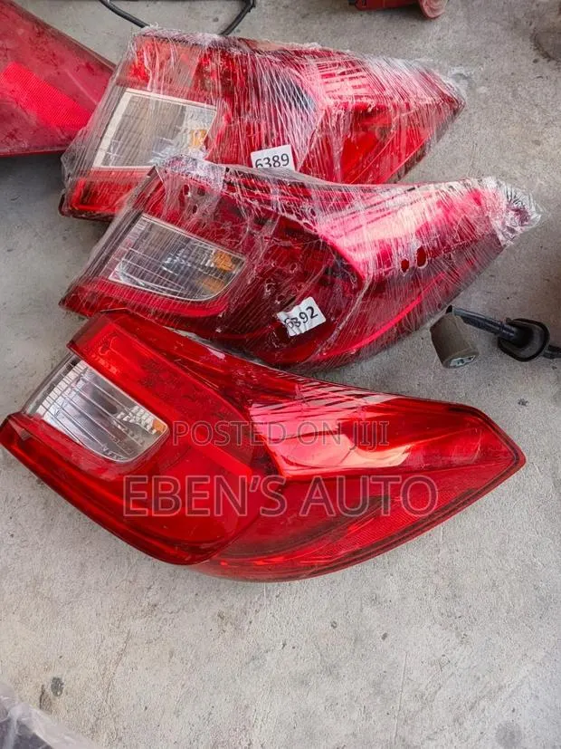 Honda Accord Taillight Complete 2018,2019, 2020,2021 ,2022 · Photo 1