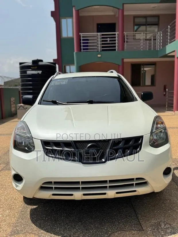 Nissan Rogue 2015 White · Photo 1
