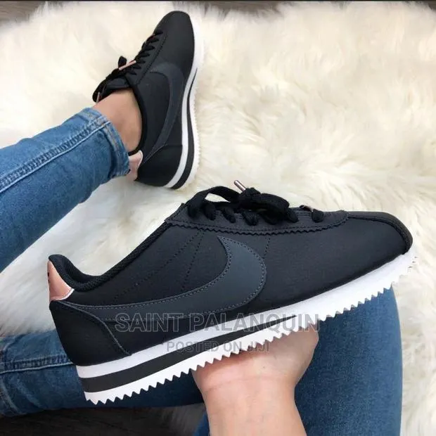 Nike Cortez · Photo 1