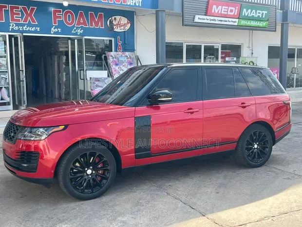 Land Rover Range Rover Vogue 2018 Red · Photo 1