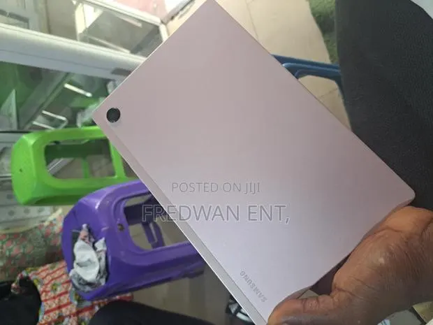 Samsung Galaxy Tab A8 10.5 2021 32 GB Silver · Photo 1