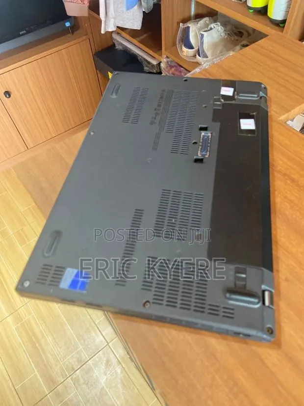 Laptop Lenovo ThinkPad X270 8GB Intel Core i7 SSD 256GB · Photo 1