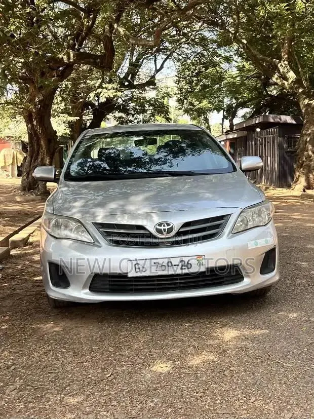 Toyota Corolla S 4dr Sedan (1.8L 4cyl 4A) 2013 Gray