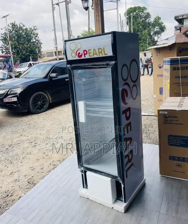 Electric Single Door Pearl PVC 352 Beverage Cooler. · Photo 1
