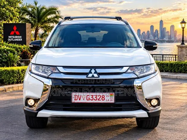 Mitsubishi Outlander SE FWD 2018 White · Photo 1