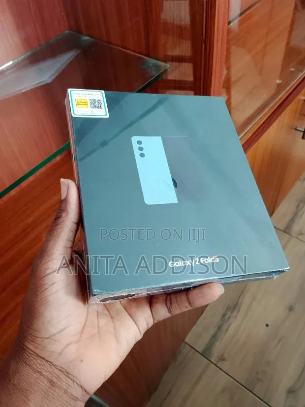New Samsung Galaxy Z Fold 5 256 GB Blue · Photo 1