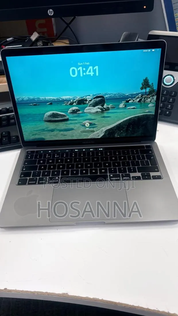 Laptop Apple MacBook Pro 2020 16GB Intel Core i7 SSD 500GB · Photo 1