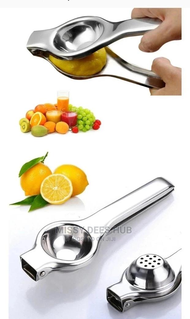 Stainless Steel Lemon Squeezer · Photo 3