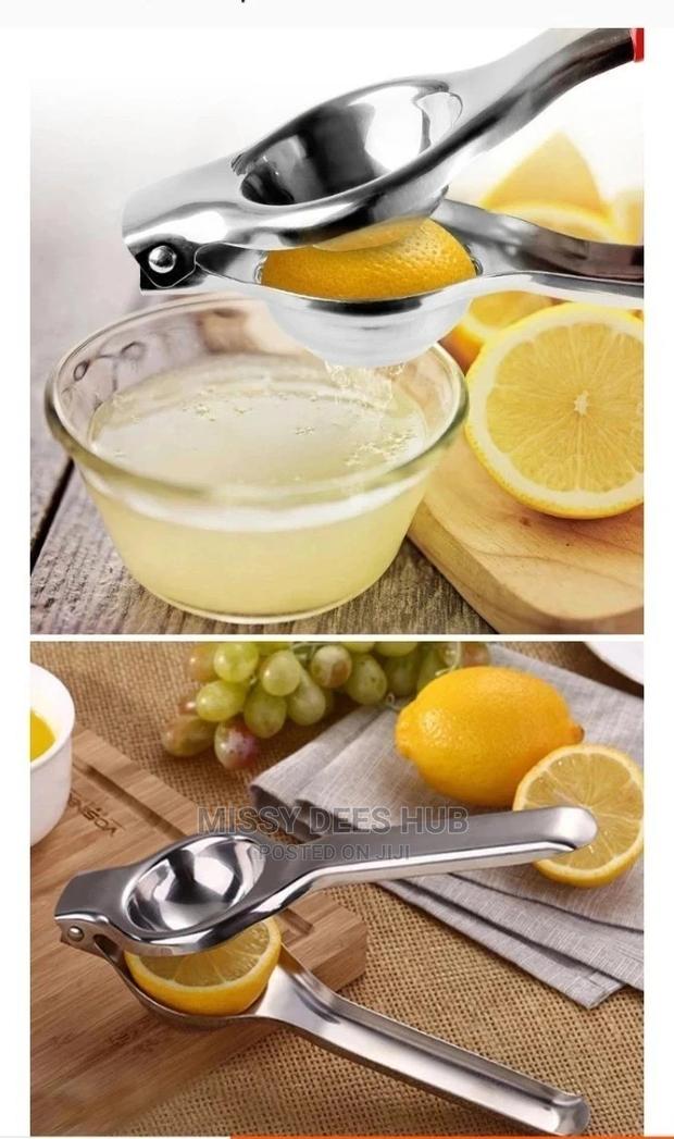 Stainless Steel Lemon Squeezer · Photo 5