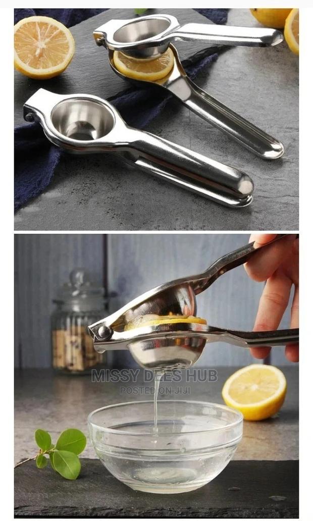 Stainless Steel Lemon Squeezer · Photo 7