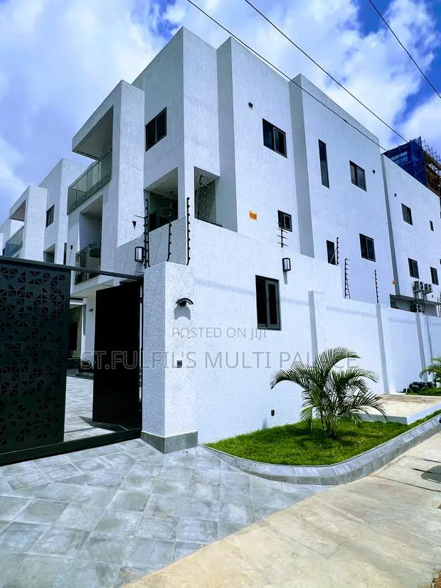 5bdrm Townhouse / Terrace in East Legon Bawaleshi, Bawaleshie for rent · Photo 1