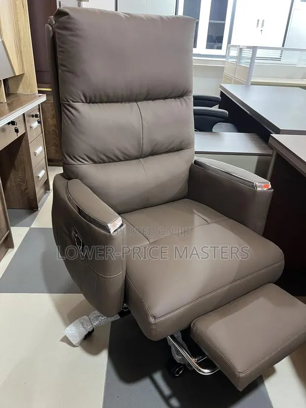 Executive Office Seat (Brown) · Photo 2
