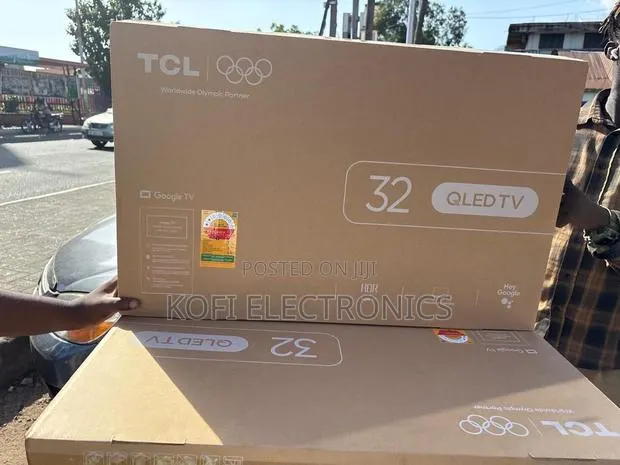 TCL 32-Inch Ultra Hd Qled Tv Smart Entertainment Made Easy · Photo 1