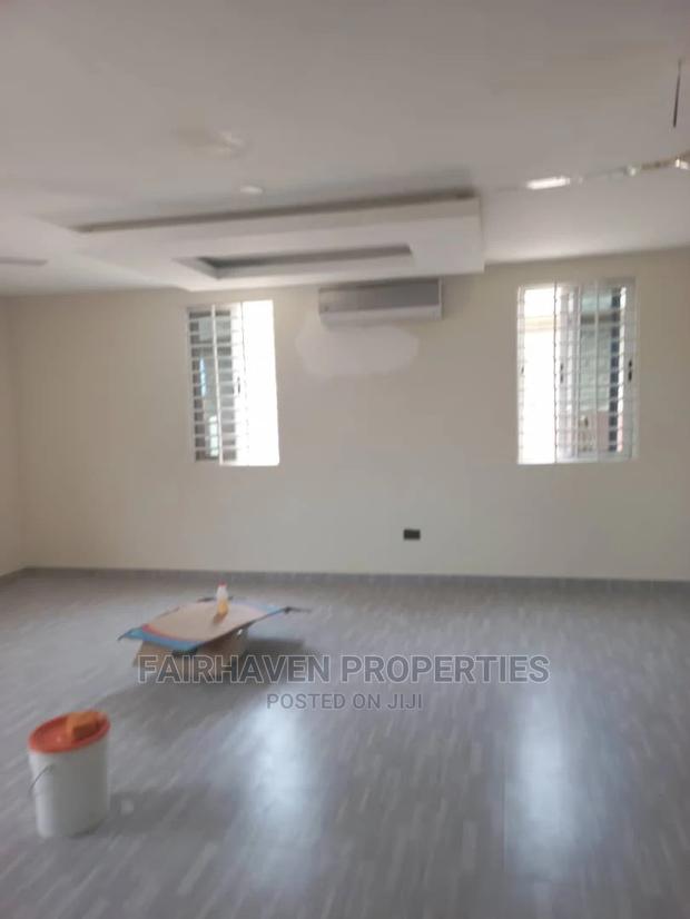 2bdrm Block of Flats in East Airport for rent · Photo 3