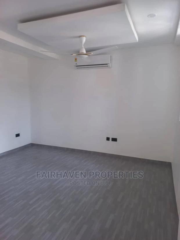 2bdrm Block of Flats in East Airport for rent · Photo 8