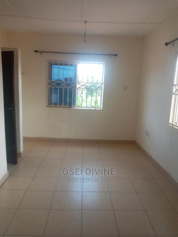 1 Bedroom Flat for Rent in Control, Dansoman · Photo 3