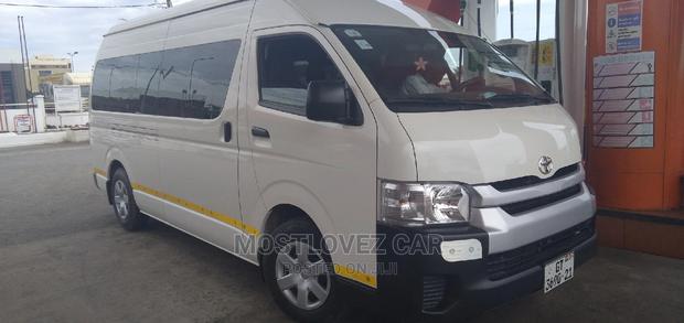 Toyota Hiace Buses for Rent in Ghana? Minibuses for Rent · Photo 3