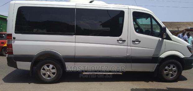 Toyota Hiace Buses for Rent in Ghana? Minibuses for Rent · Photo 4