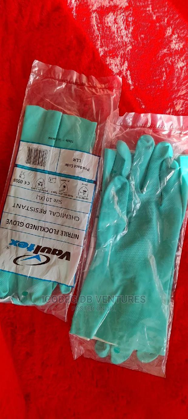 Industrial Nitrile/Utility Gloves · Photo 2