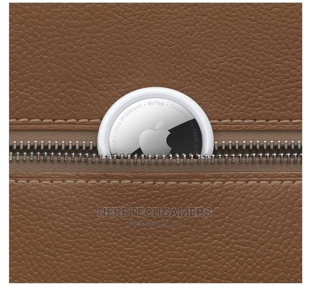 Apple Airtag · Photo 2