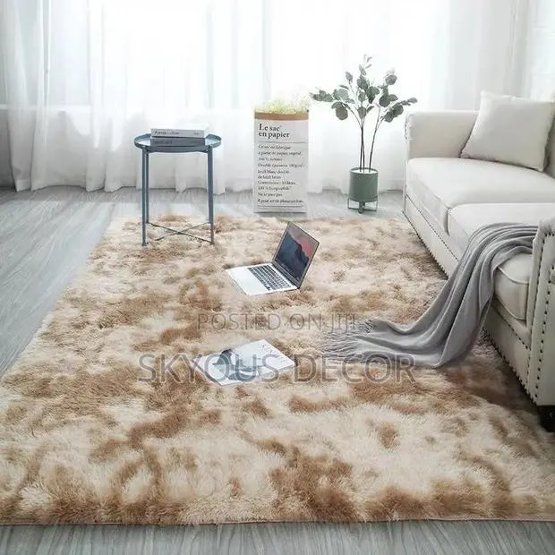 Fluffy Carpet · Photo 1