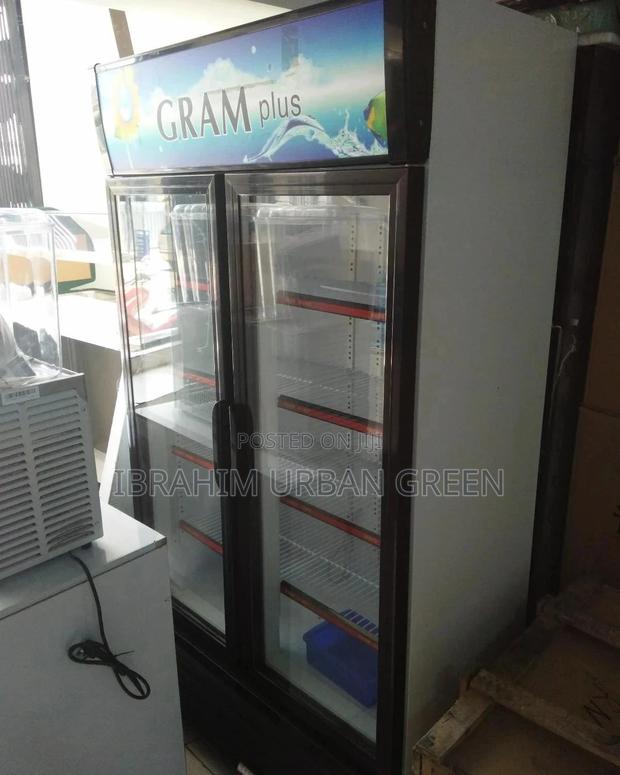 Double Fridge Display One · Photo 1