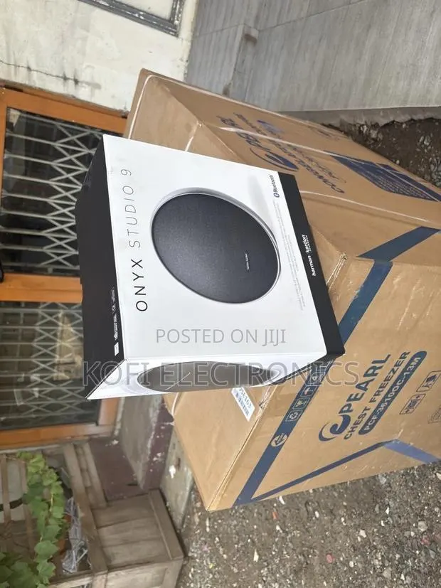 High-Power Onyx Studio 9 Bluetooth Audio Loud, Vibrant Crystal-Clear · Photo 1