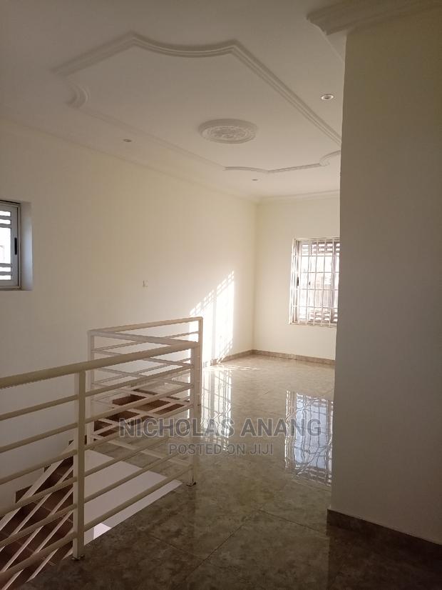 3bdrm House in New Town for rent · Photo 5