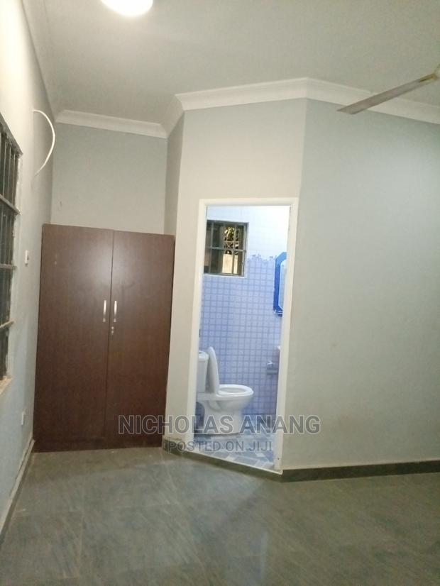 A Luxury 3 Bedroom Self Compound for Rent at Bush Road · Photo 4