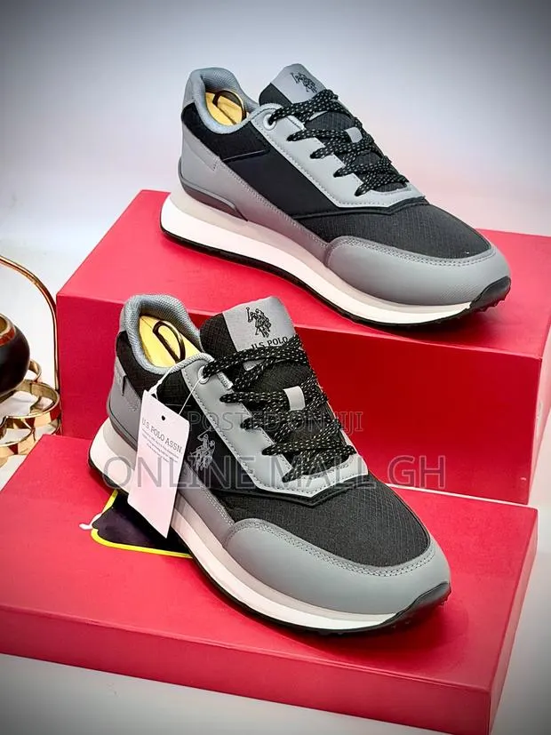 Premium Quality Polo Sneakers · Photo 1