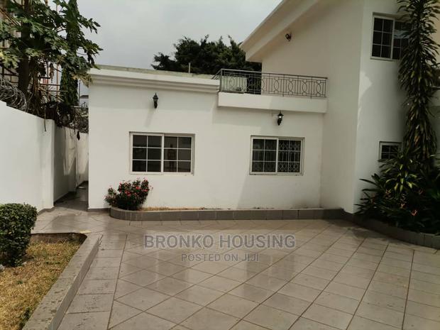 4bdrm Penthouse in Bronko Housing, Airport Residential Area for Rent · Photo 1