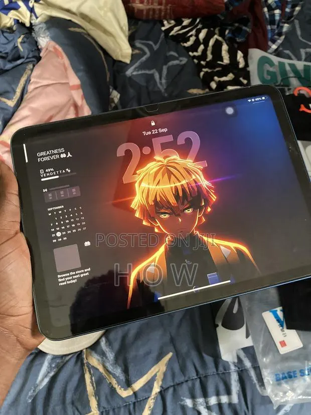 Apple iPad (2025) 128 GB Blue · Photo 1