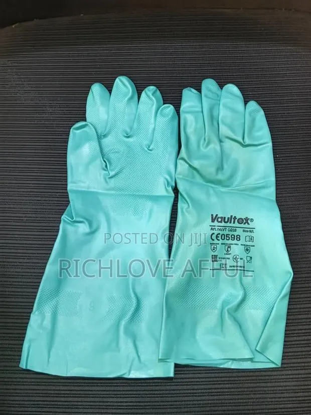 Nitrile Gloves · Photo 1