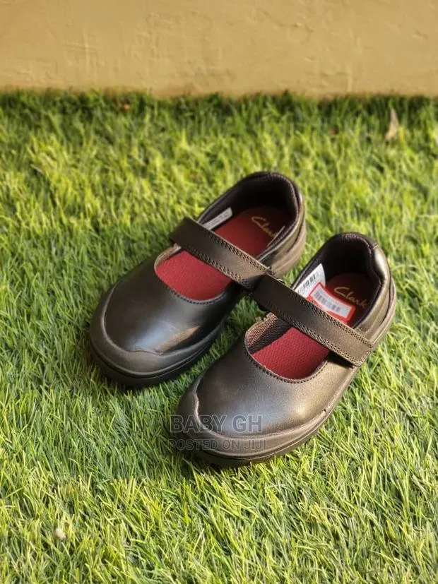 Clarks Uk School Shoes · Photo 2