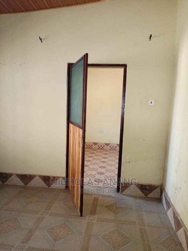 1bdrm House in New Town for rent · Photo 7