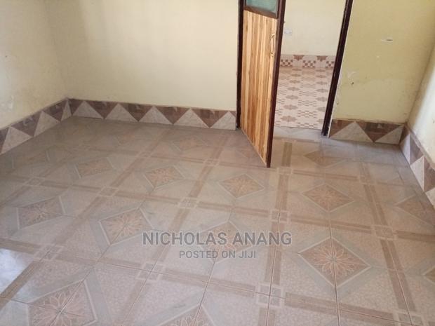 1bdrm House in New Town for rent · Photo 8