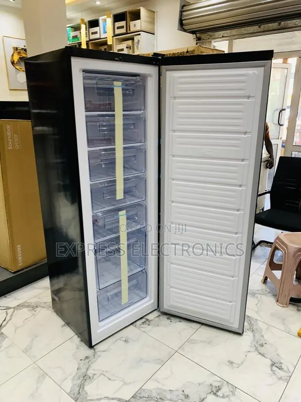 Puf-370 Single Door Upright Freezer Pearl Dark Grey · Photo 1
