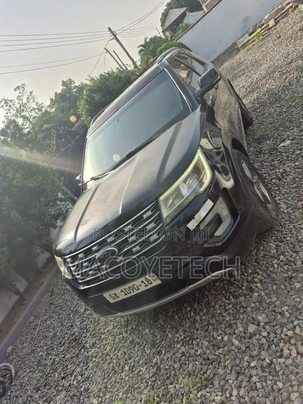 Ford Explorer XLT 4dr 4x4 (2.3L 4cyl 6A) 2017 Black · Photo 1