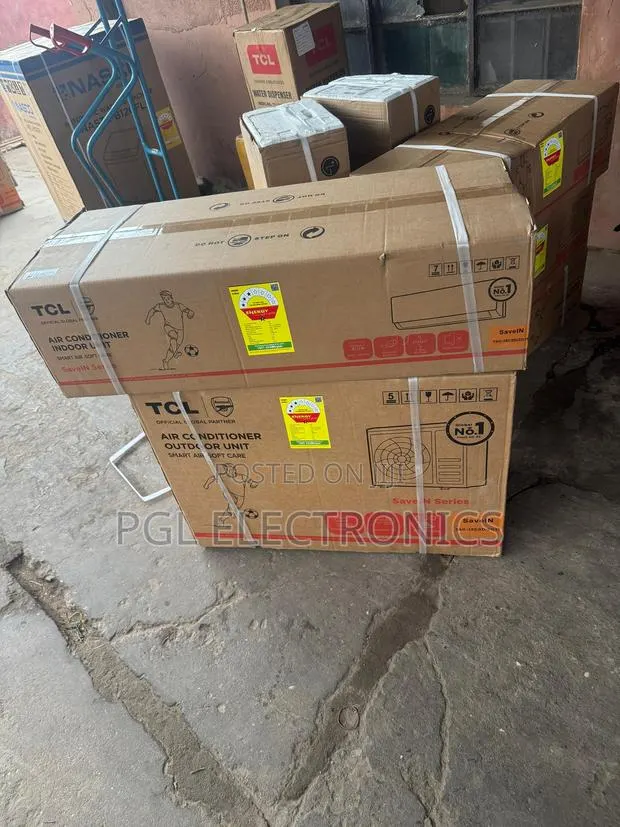 TCL 2.0hp Split Energy Saving 3 Star R32 Air Condition Tac-18csd/Zg11 · Photo 1