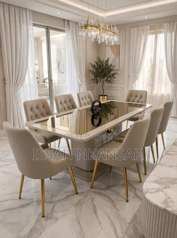 Luxury Dining Table · Photo 1