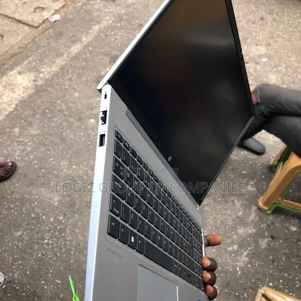 Laptop HP EliteBook 840 G6 8GB Intel Core i5 SSD 256GB · Photo 1